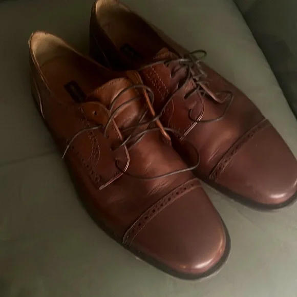 Bostonian | Shoes | Mens Bostonian Dress Shoes Brown Size 5  display picture 1
